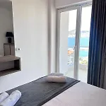 Sunny Sea View Apartmán *